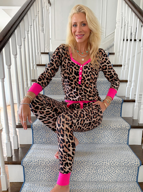 Leopard With Pink Trim Jogger Pajama Set