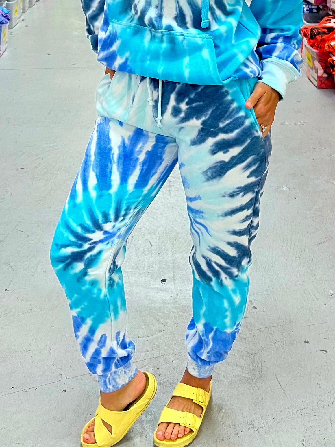 Blue tie top dye joggers