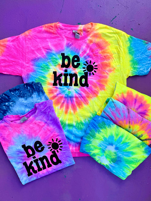 TIE-DYE MYSTERY TEE (BE KIND & PLAIN) - YOUTH